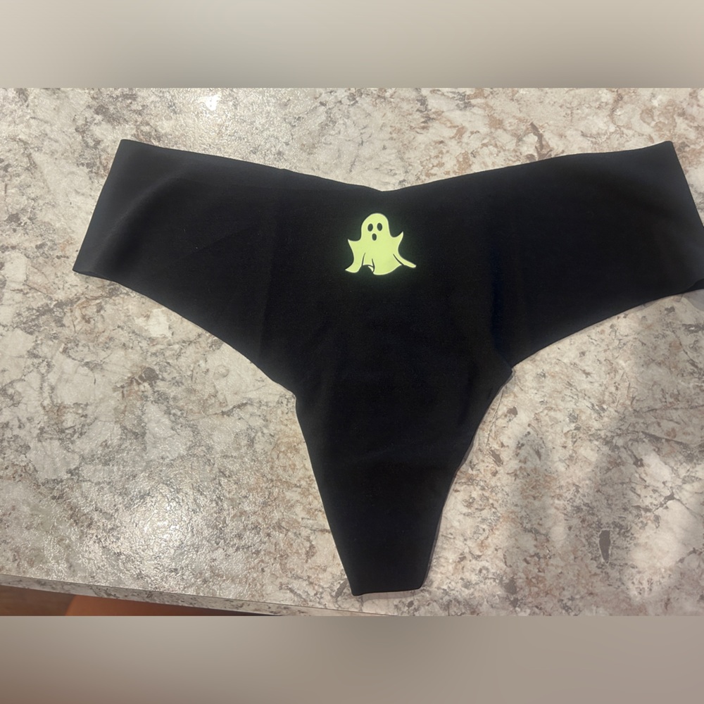 VS PINK Halloween Panty Ghost Glow in the Dark Thong Large NWT